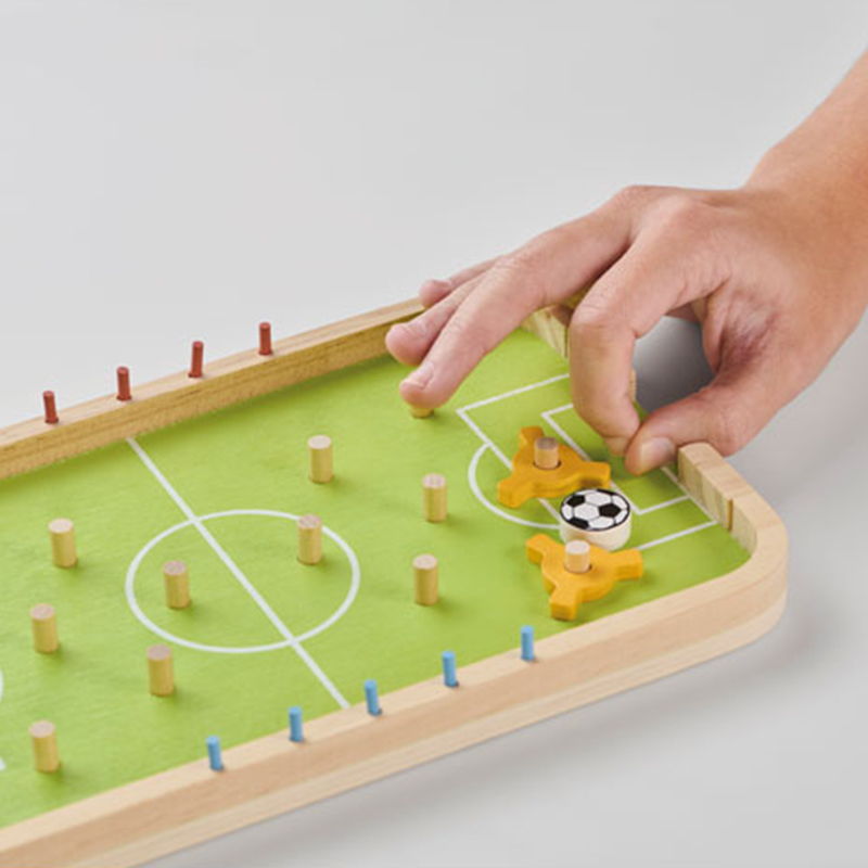 Fußballspiel aus Holz - Bild 4