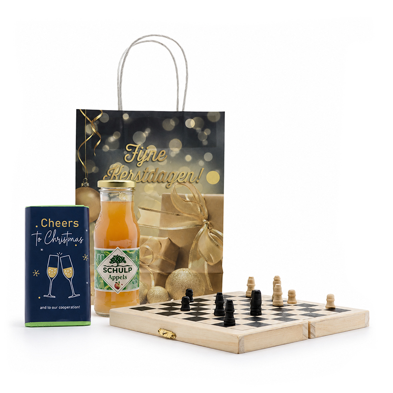 Weihnachtspaket Spiel & Genuss